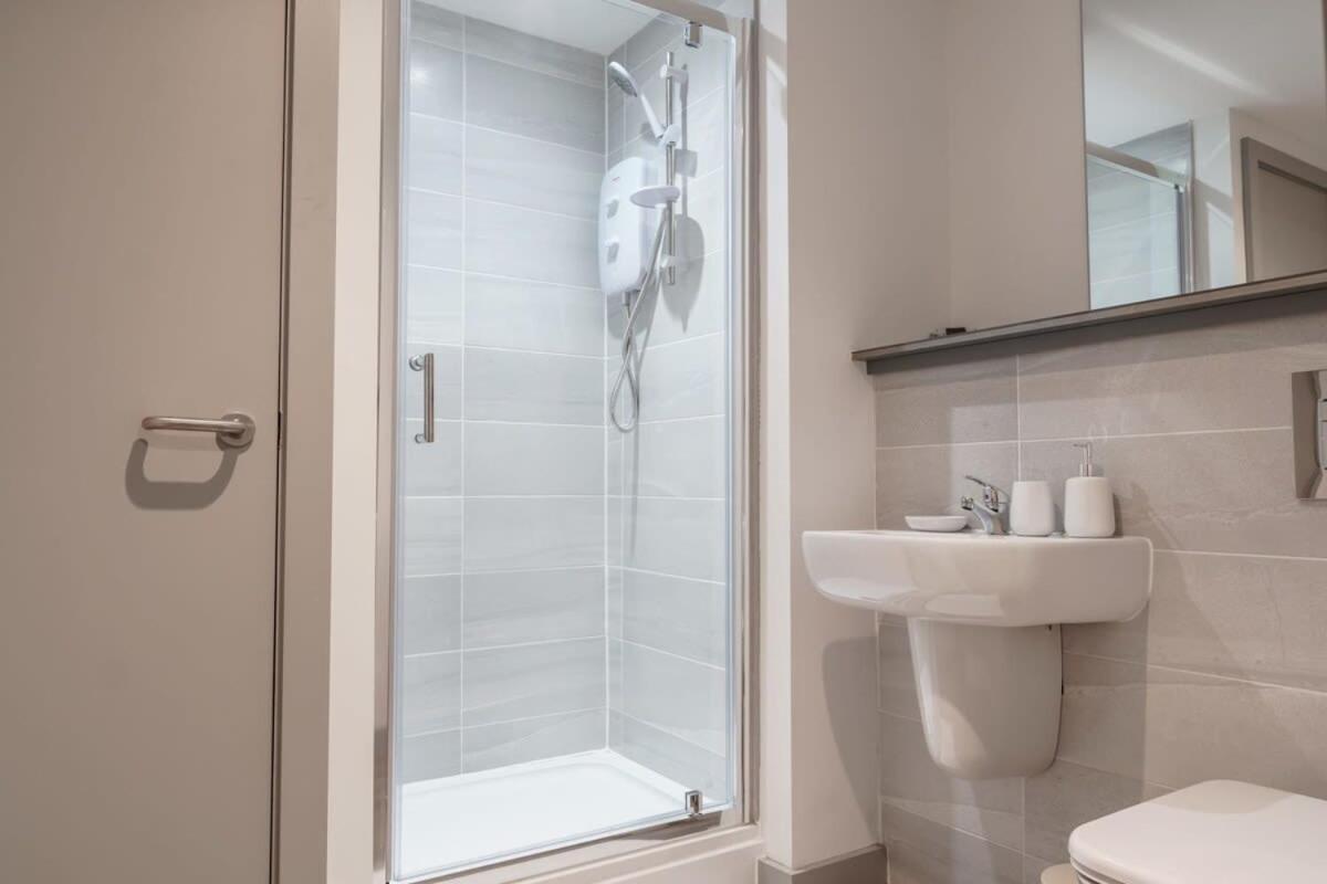 Contemporary 1 Bed Apartment In Liverpool Centre Esterno foto